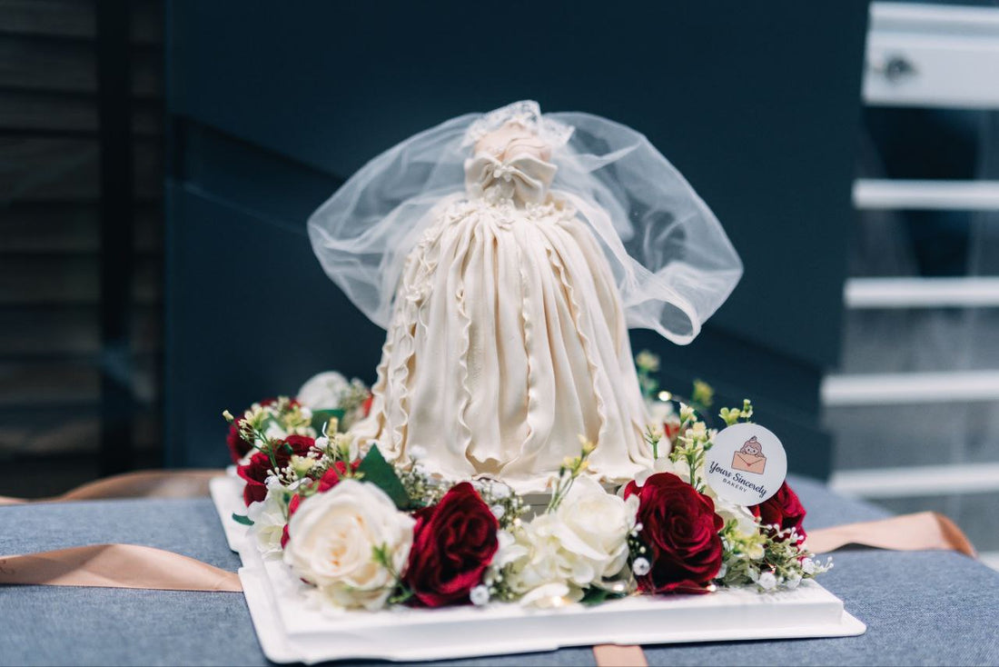 3 Simple Yet Amazing Ways to Save Money on Your Wedding Cake