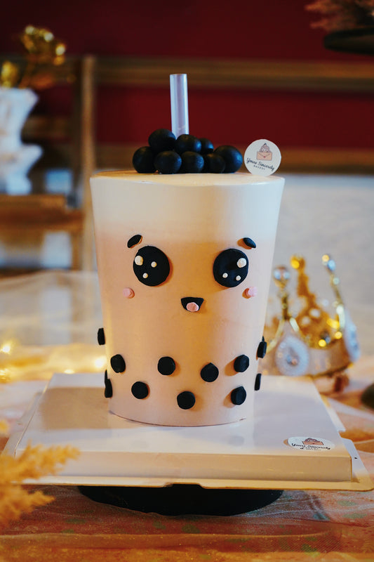 Real Bubble Tea Drink in a Cake 6