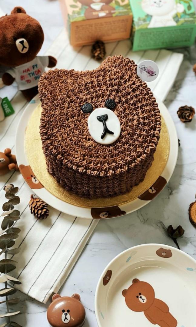 Line Bear Character Cream Cake
